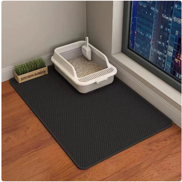 PACKCO Anti-Tracking Litter Mat placed under a litter box